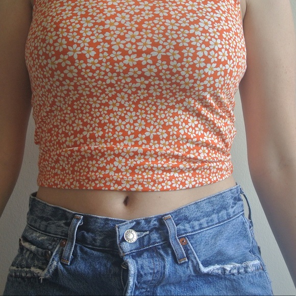 Forever 21 Orange Flower crop - Picture 2 of 3